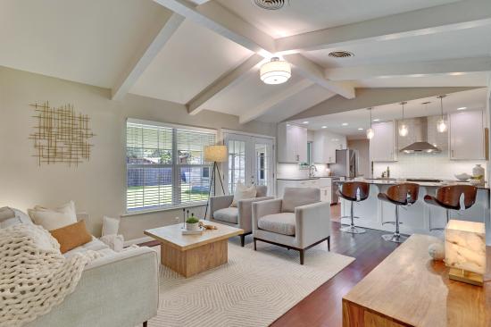 Welcome home to 2905 Greenlawn in coveted Allandale.