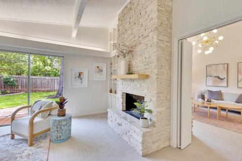 2900 Stoneway Mid Century Modern for sale Nation Holdings Rachel Nation Austin Realtor