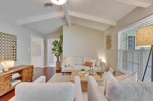 Welcome home to 2905 Greenlawn in the heart of coveted Allandale