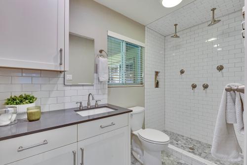 Welcome home to 2905 Greenlawn in the heart of coveted Allandale