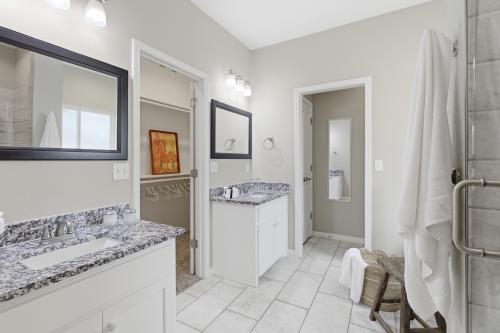 Welcome home to 6115 Cimmaron Trail in Lago Vista.