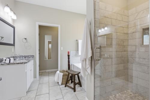 Welcome home to 6115 Cimmaron Trail in Lago Vista.