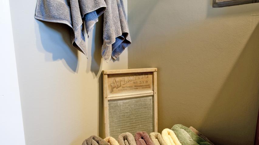 Hancock Pool House - Bathroom
