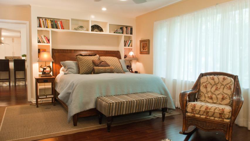 2505 W 45th Central Austin Realtor: Rachel Nation Nation Holdings LLC