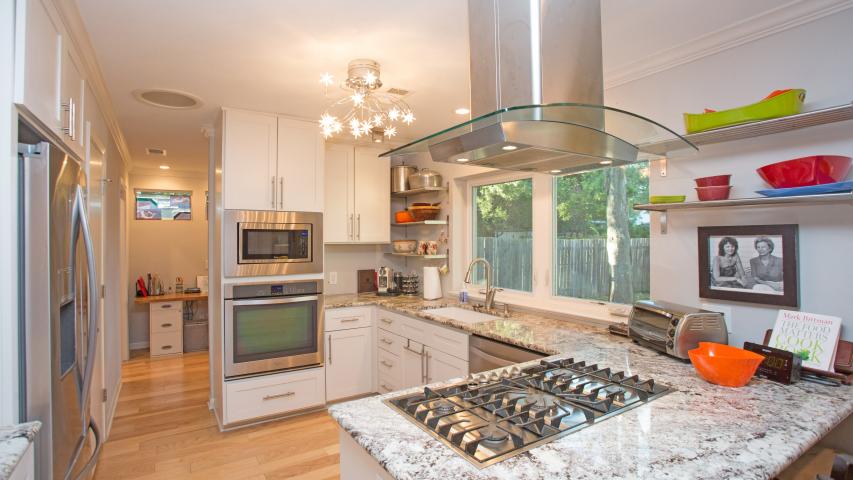 3102 Pinecrest Central Austin Realtor: Rachel Nation Nation Holdings LLC