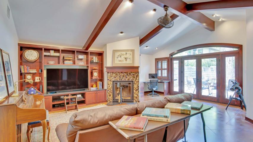 Welcome to your handsome home in Allandale.