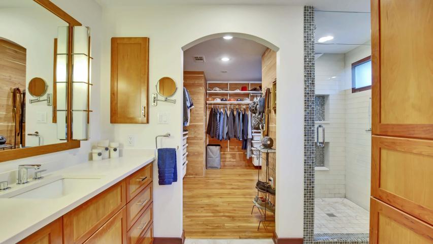 Welcome to your handsome home in Allandale.