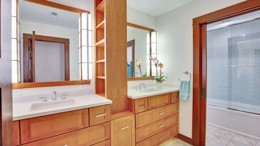 Welcome to your handsome home in Allandale.