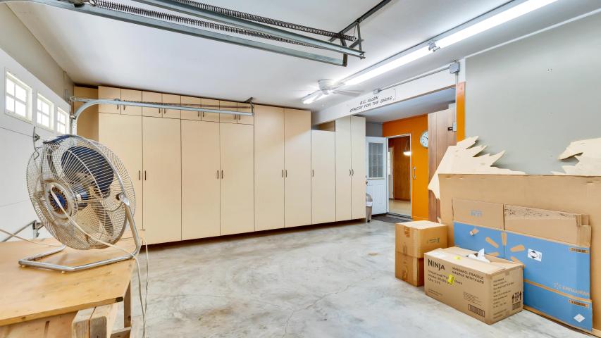 Welcome home to your corner cul de sac lot on Dover Place in Central Austin.